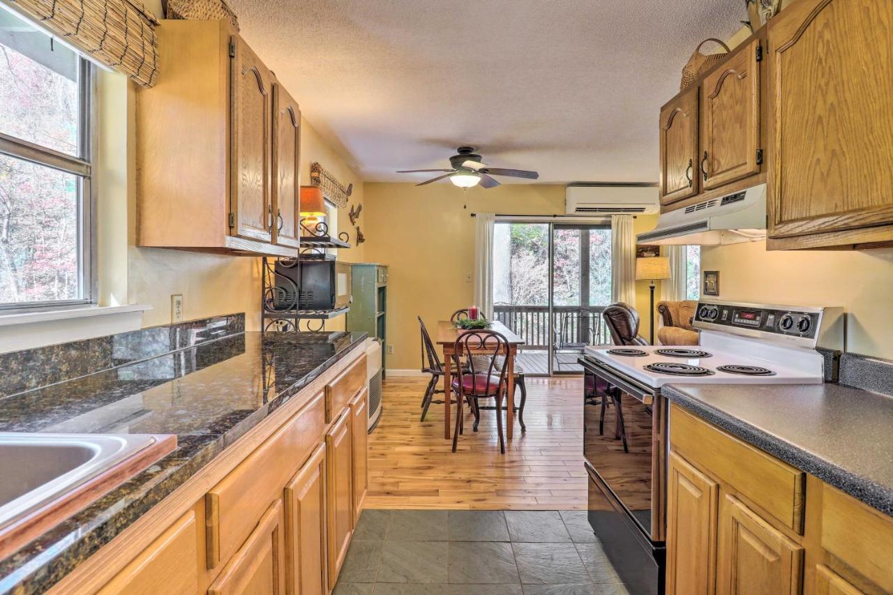 Creekside Retreat With Deck, 18 Miles To Wolf Ridge Villa Weaverville Eksteriør billede